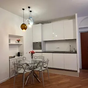 Casa Vercelli Delizioso Bilocale Moderno Nella Vecchia Milano